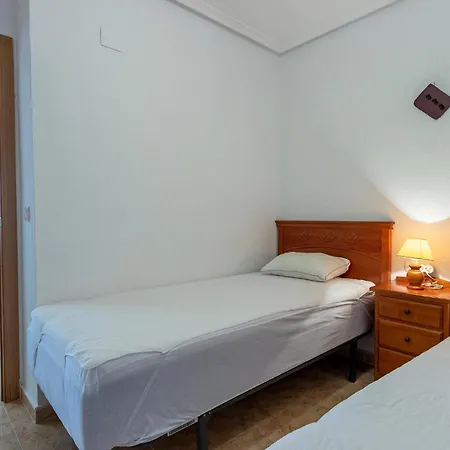 2 Bedroom Amazing In Apartment *