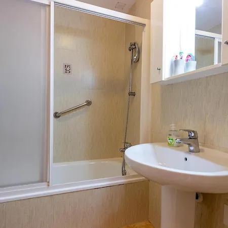 Apartment 2 Bedroom Amazing In *